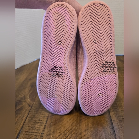 Charles Albert Pink Faux Suede Pom Pom Slip On Sneakers 9 - Picture 4 of 8